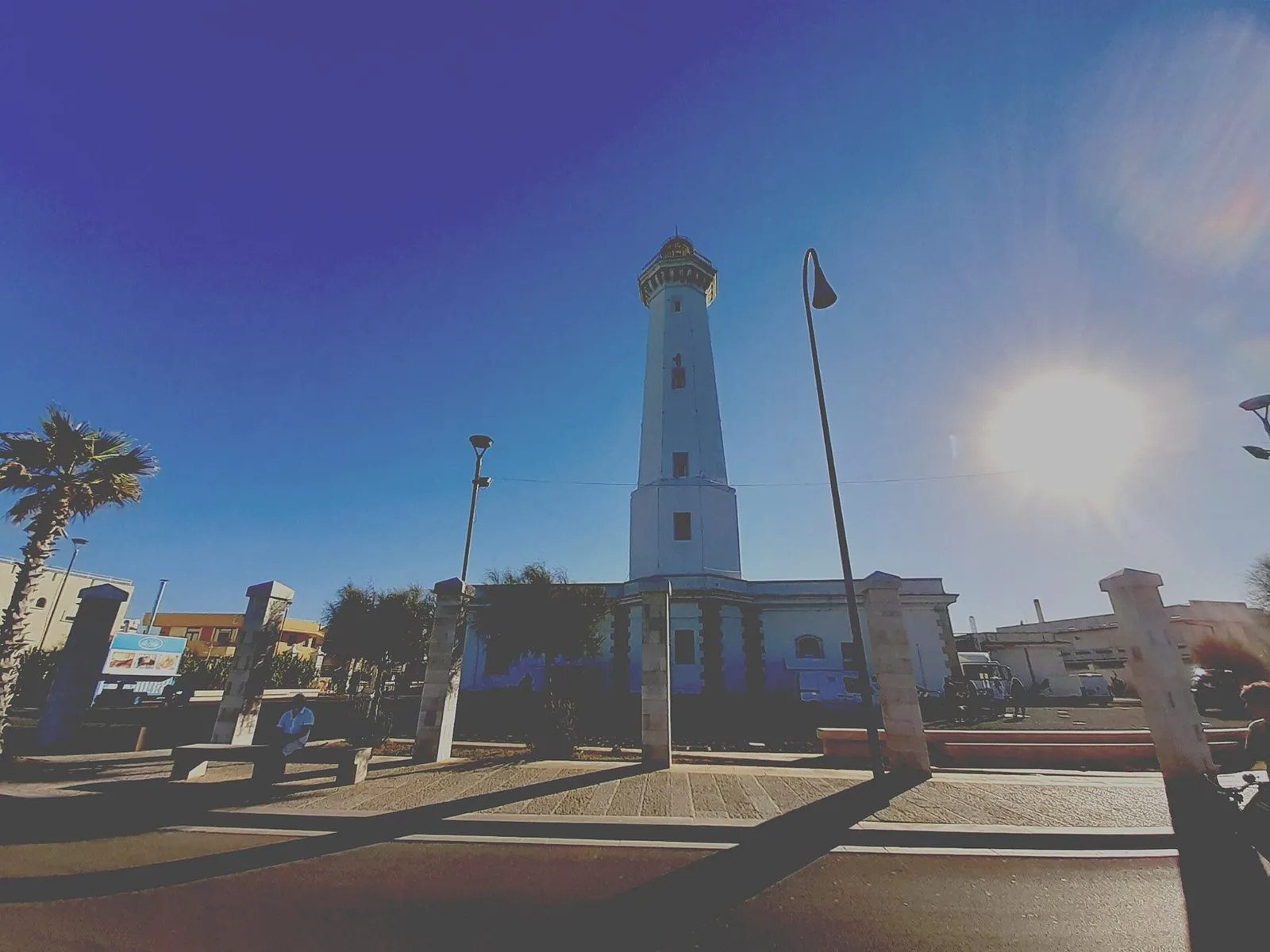 Il faro di Torre Canne, all'estremità nord del Parco delle Dune Costiere